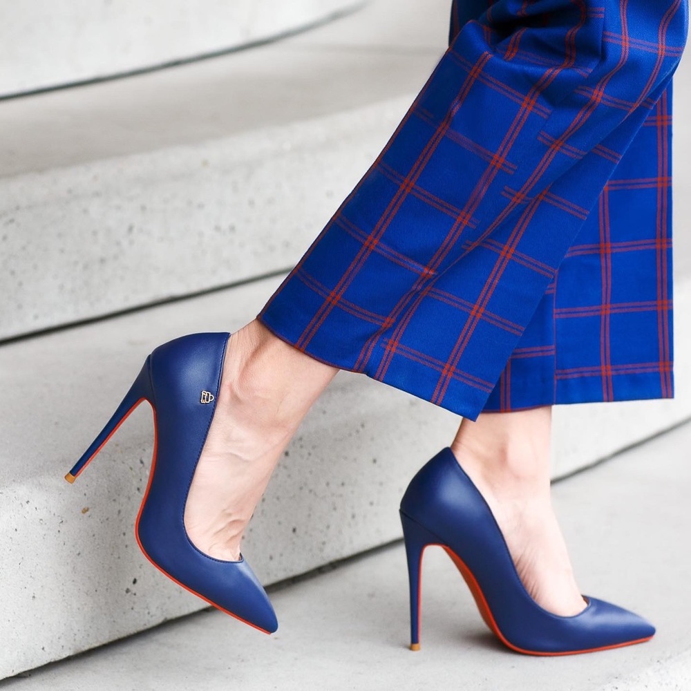 New 120mm navy pumps
